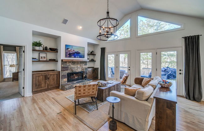 Lux Mountain Home! Golf / Lake/ EV / Game Room - Foto 1