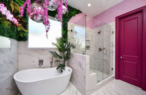 BrandNew! Secret Garden HTX |5BR w/GameRoom+HotTub - Foto 69