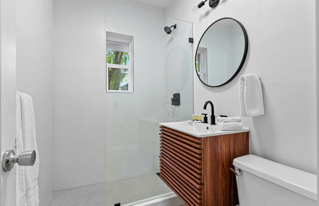 Beautiful Apt in Victoria Park Las Olas Blvd - Photo 11