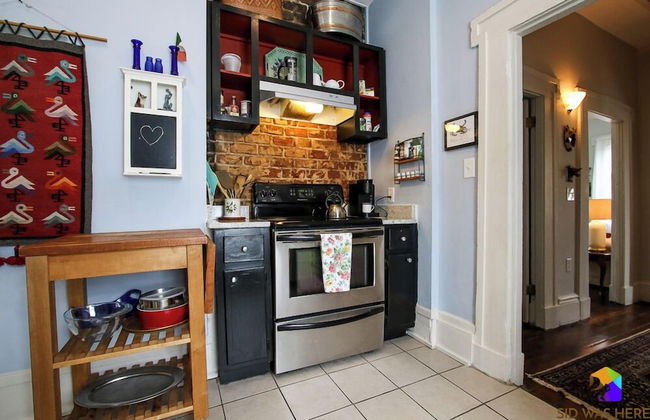 Artist's House Upper Apt Walk to Forsyth - Photo 62