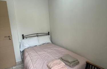 Όμορφο κατάλυμα στην κεντρική πλατεία του χωριού - Photo 5