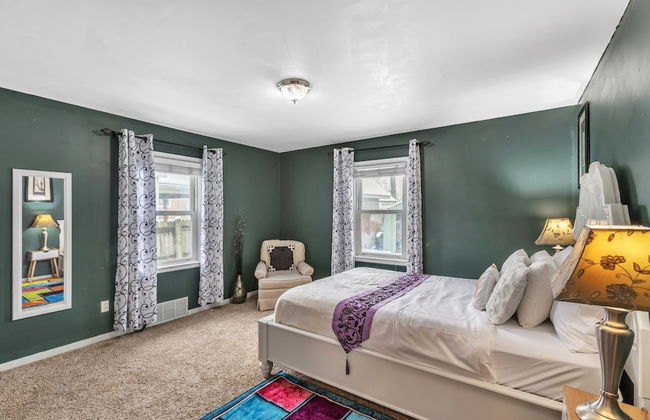 Lovely PET FRIENDLY three bedroom in desirable Urbandale Location! 3 Home by RedAwning - Foto 3