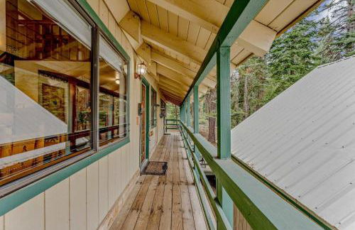 Near Northstar Wooded Retreat with Deck & Loft - Foto 33