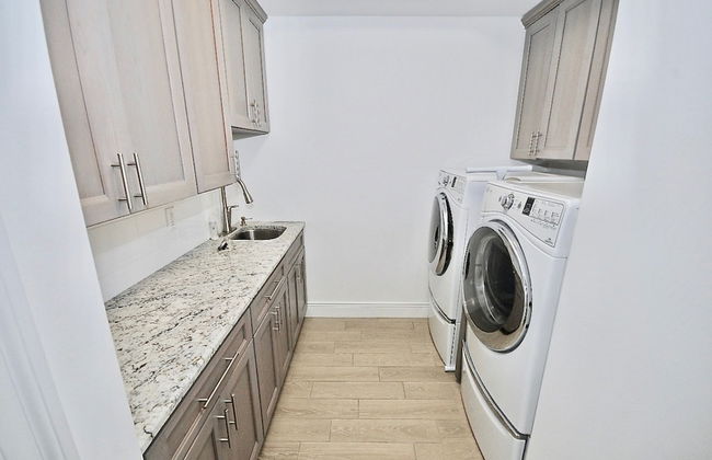 Spacious 6BR Beach Home With Elevator Decks - Ideal for Family Holidays Winter Escapes - Foto 55