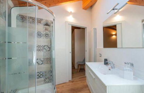 Awesome Home In Albagnano Di Bee - Foto 24