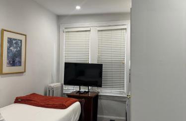 Gorgeous Refurbished 1Bdrm and 1Den Home - Foto 31