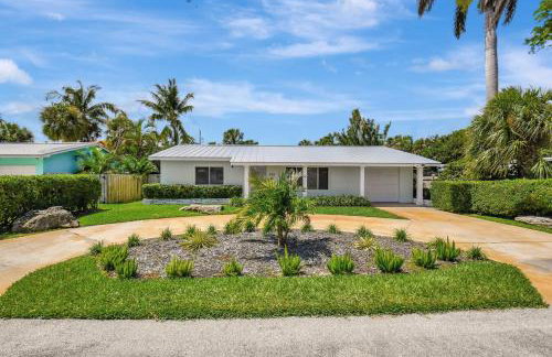 Tradewinds Ultimate Delray Beach Lifestyle 3BR2BA Home with Heated Pool - Foto 59