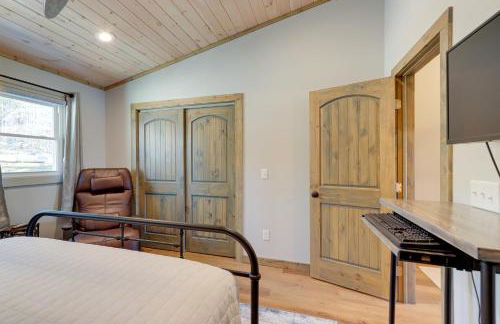 Lakefront Townhome with Dock 6 Mi to Blue Ridge! - Photo 19