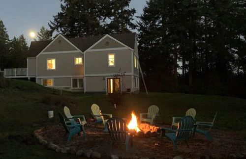 Secluded 4BR Nestled in Woods-Hot Tub/Dog Friendly - Foto 19