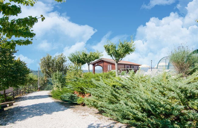 Cozy Farmhouse in Apecchio with Hot Tub - Foto 36