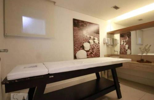 4083 - Em frente ao Hospital Albert Einstein e Estádio do Morumbi - Foto 2