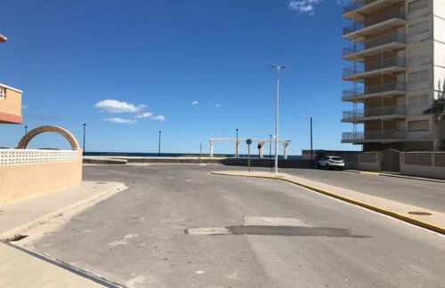 Casa adosada junto a la playa de El Perelló - Foto 26