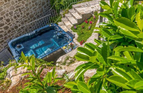 Villa Royal House - Photo 2