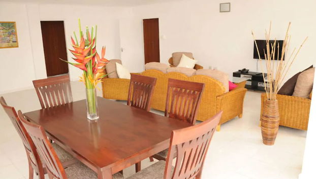 Servicio de comidas en la habitación