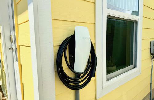 Walk Downtown, Private Parking, Short Drive to Beach & NAS - Foto 37