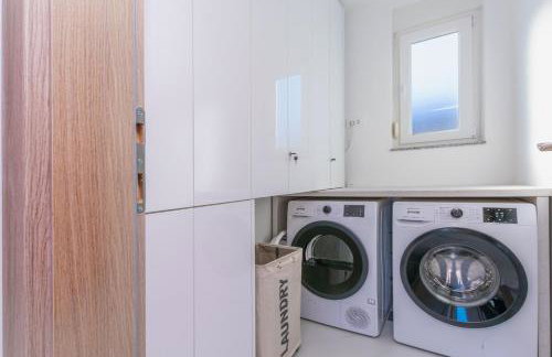 Modern Casa di Lucija with heated pool, near Airport, own parking - Foto 42