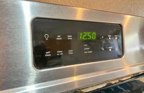 Peaceful West: 4BR Dusk Haven - Foto 61