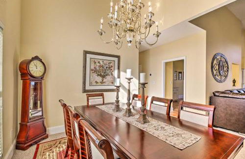 Luxe Lake House with Pool and Dock on Deep Water Cove! - Foto 7