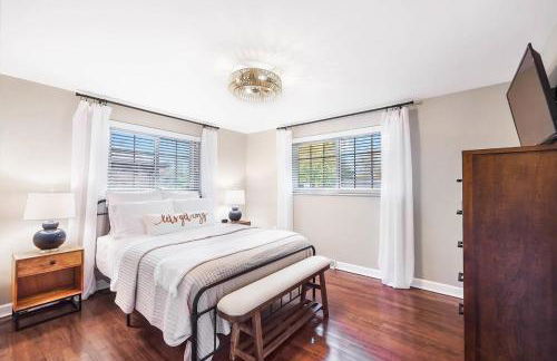 The Sleepy Tiki - game room, tiki lounge, firepit - Foto 61