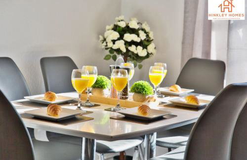 Spacious Apartment In The Centre Of Bridgwater Ideal for Contractors & Group Stays By Hinkley Homes Short Lets & Serviced Accommodation - Foto 14