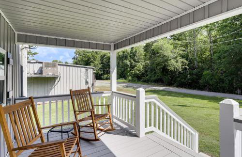Riverfront Family Retreat w/ Yard in Saint Amant - Foto 24