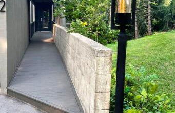 Swanky Mid-Modern Century-5 Decks-90 inch 4K Screen - Foto 10