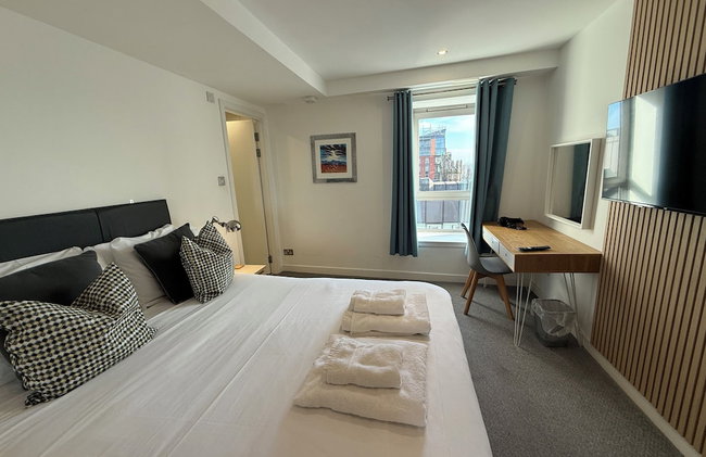 Principal Apartments - Clyde Waterfront Apartments - Photo 15