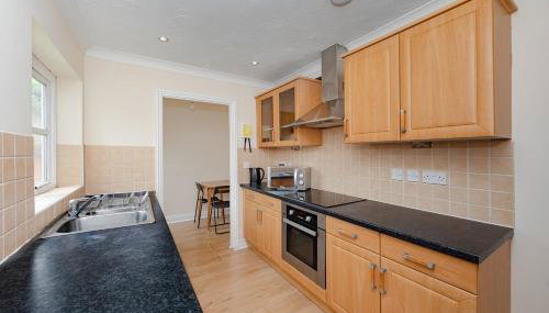 Spacious 3 bed flat in Colchester - Free parking - Foto 5