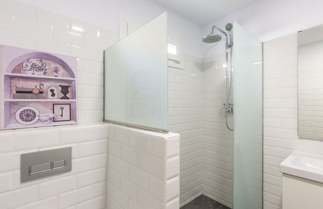 White Suite Barcelona - Photo 16