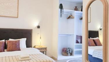 CASINHA DE LAGOA - Cozy House, AC & Wi-Fi - Foto 4, wardrobe