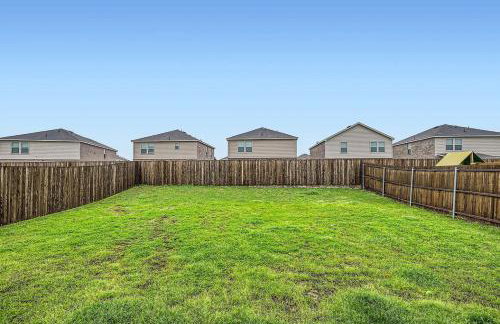 Modern Retreat with Private Office - Foto 20