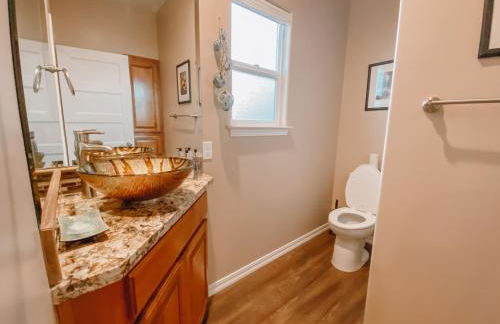 Steps to the Beach! Rooftop Deck! Firepit & BBQ! - Photo 7