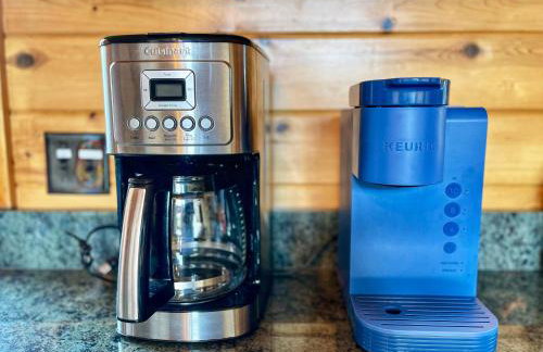 Adirondack Alpine Cabin with Hot Tub, Near Whiteface, Lake Placid, Game Rm, Fenced Yard, Views - Foto 31