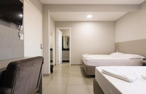 Lou Suítes - Suíte 9 com 2 camas de casal - total confort - Foto 7