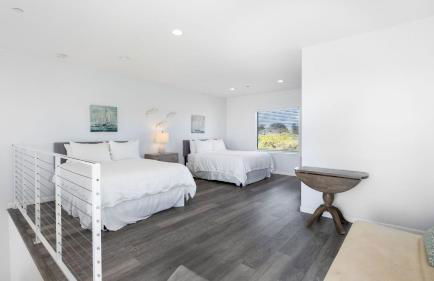 Oceanfront 2BR Rooftop Deck Beach Access Strand Way B - Photo 19