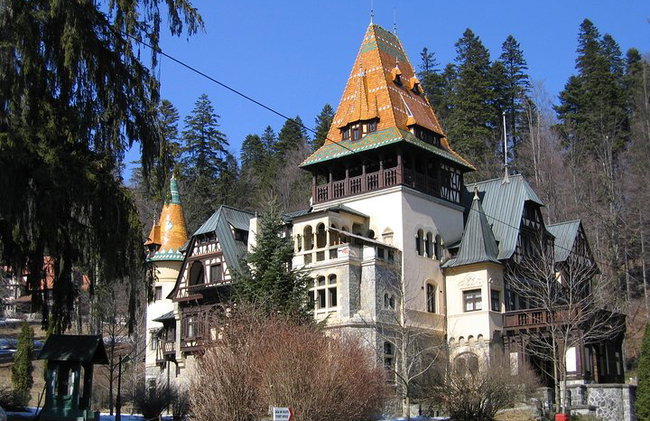 Sinaia, the Pearl of the Carpathians by train from Bucharest - Photo 5