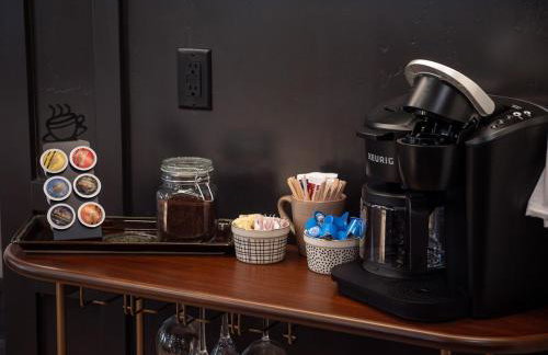 Downtown Boise Sunset Ave Romantic Private Suite - Photo 36