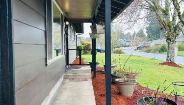 Emerald City 3 Bedroom 1 bath Home - Foto 5