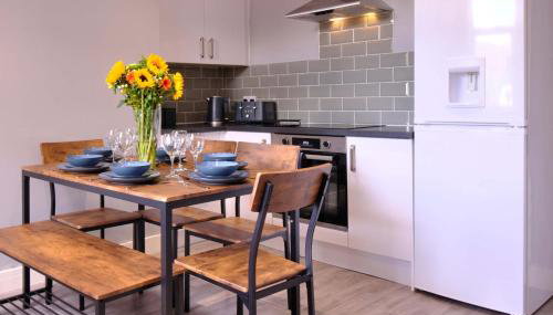 A1, M62, Free Parking, WiFi, 5 Beds - Foto 2