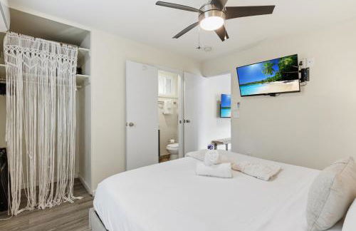 Windansea Coastal Haven - Steps to Beach - Foto 50