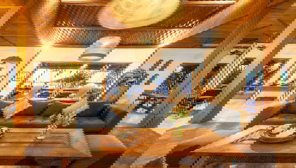 Coin salon dans le hall