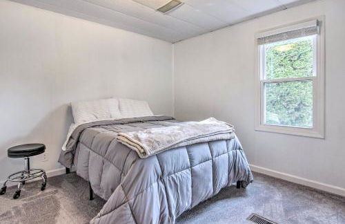 Cozy Asheville Cottage with Grill and Fire Pit! - Foto 18