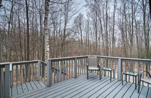 Secluded Gaylord Cabin with Deck, Fire Pit and Grill! - Foto 22