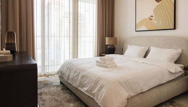 3BD Haven with Sweeping Water Views - Foto 4, Habitación