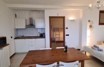 Villa Gli Ulivi - Ushuaia Apartment Lake & Garden View - Free Parking - Foto 13