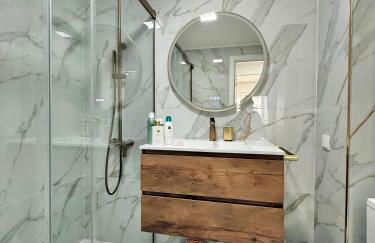 The View II Costa Caparica ( private parking ) - Foto 18