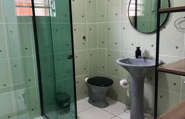 Cosa Aconchegante com Piscina - Foto 9