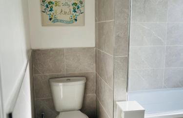 Ideal 3 bed pay-as-you-stay home in Wigan sleeps 6 - Foto 14