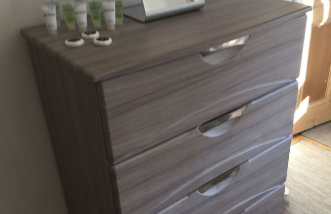 Great Location 2 Bedroom Scotstoun Flat - Foto 6