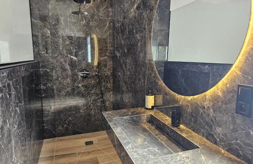 Suite jacuzzi privé neuf Les Charmettes - Foto 3